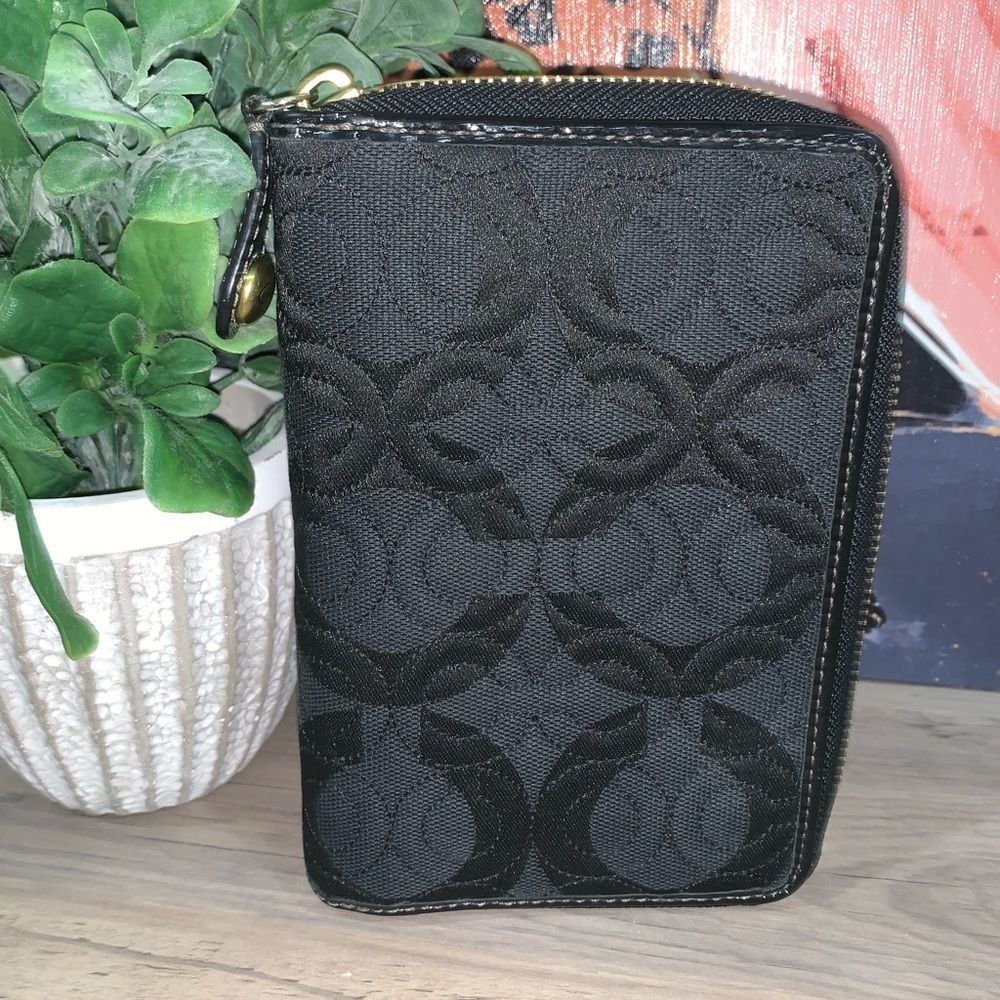 Preloved Vintage COACH agenda/planner with no refill sold as is